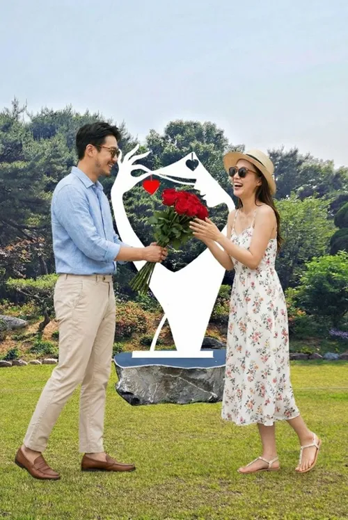 사랑의 실천 — 디테일 1 (2 / 2)