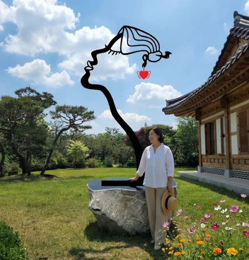 어머니 사랑 — 설치미술 작품