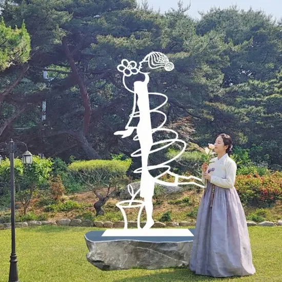 영원한 향기3 — 설치미술 작품